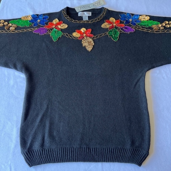 NWT Vintage Crystal - Kobe poinsettia sequined sweater - Picture 3 of 10